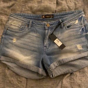 Kardashian Jean shorts size 12, relaxed fit